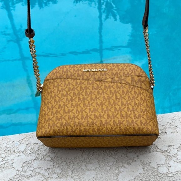 Michael Kors Jet Set Travel Medium Dome Crossbody Bag Marigold Multi - Picture 3 of 16